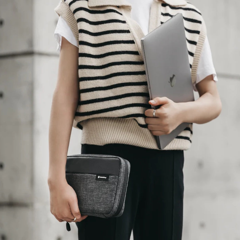 Estuche clasico switcheasy bolsa urban organizer pouch color gris