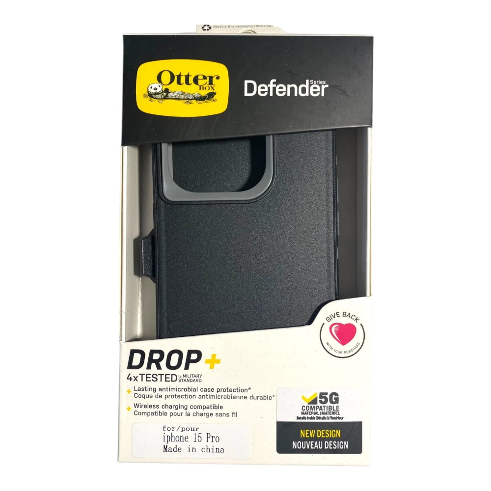 Estuche otterbox defender con clip color negro / gris modelo iphone 15 pro