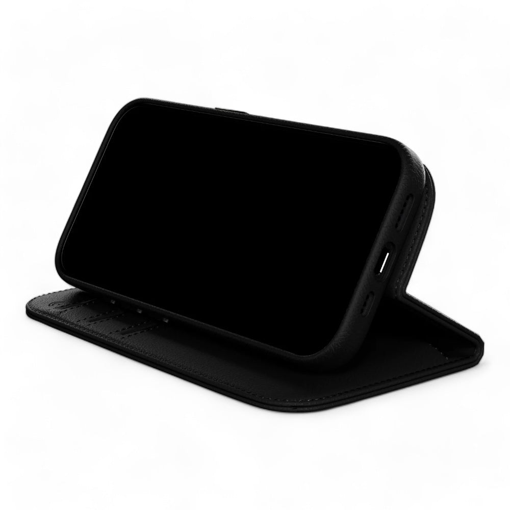Estuche switcheasy wallet iphone 16 card folio m leather flip phone case with stand color negro
