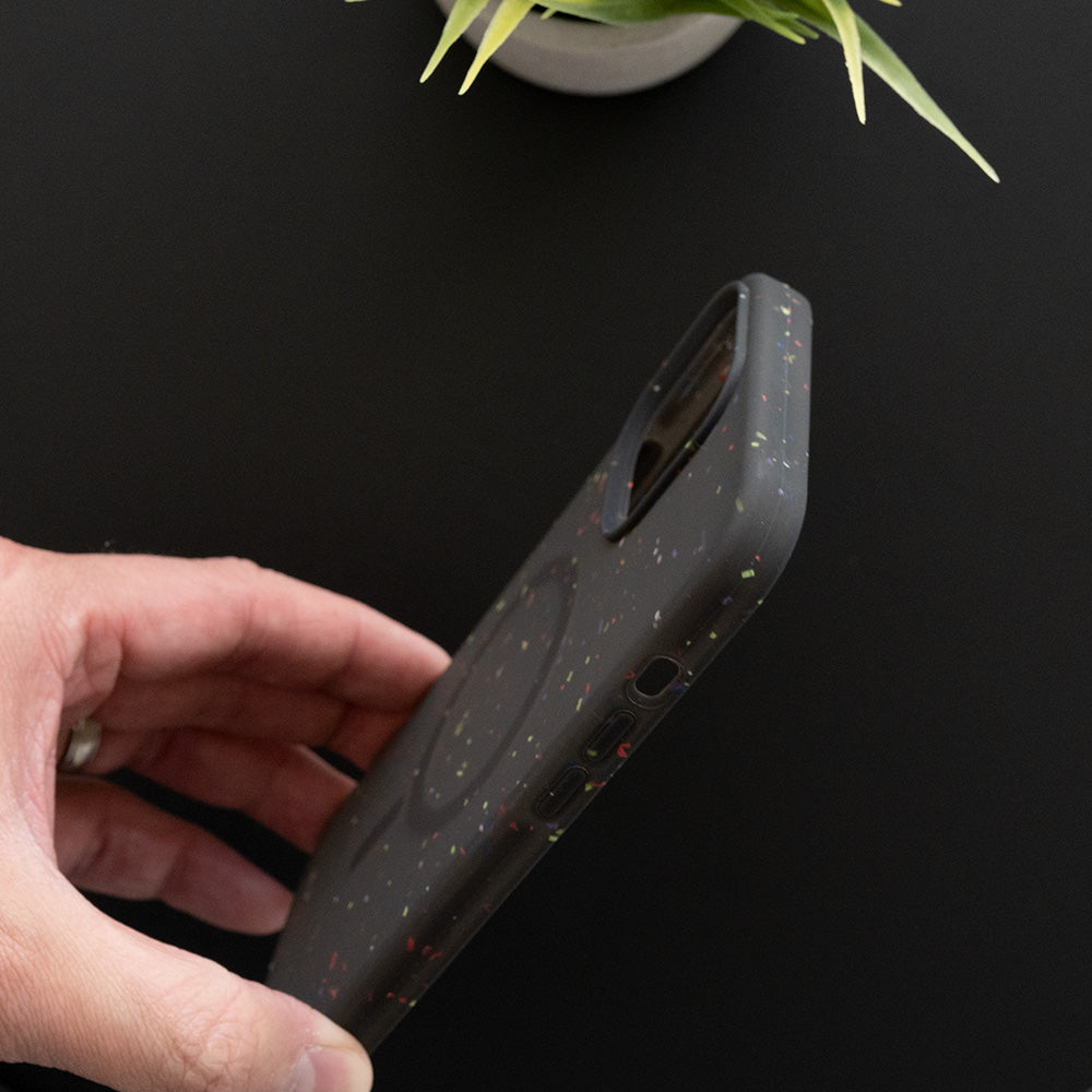 Estuche magsafe el rey magsafe core apple iphone 13 pro color negro