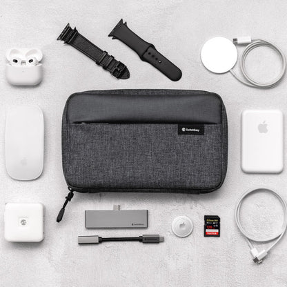 Estuche Clásico SwitchEasy Urban Organizer Pouch Gris - 0701203600010092