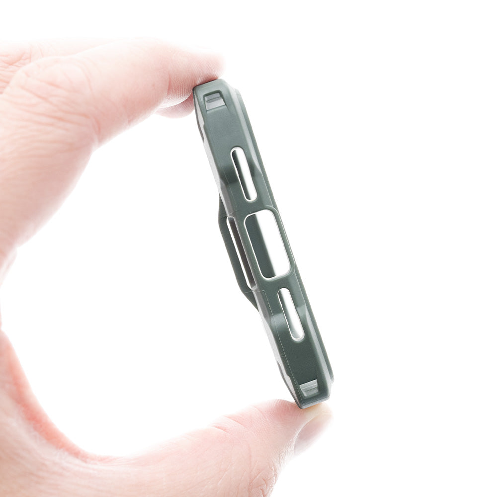 Estuche clasico el rey impact 10 metros de proteccion apple iphone 12 pro max color verde