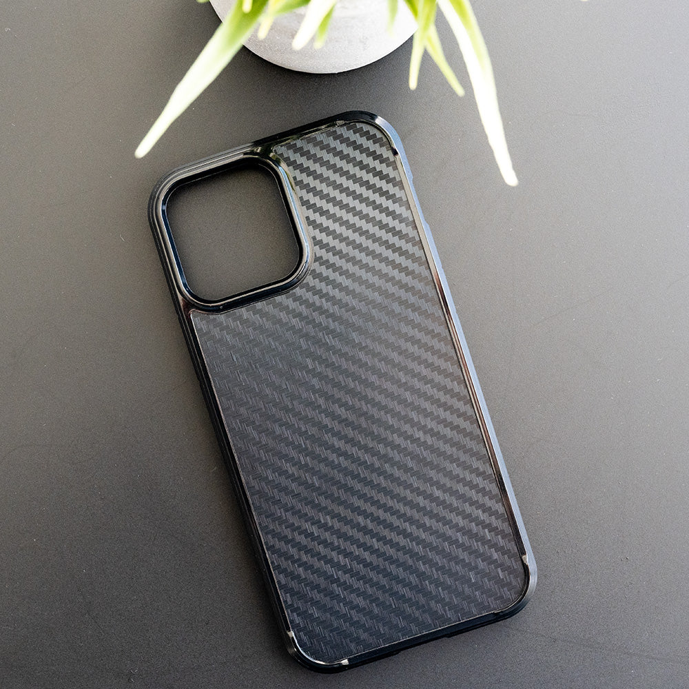 Estuche Spigen Fibra Carbon iPhone 12 Pro Max - Negro - IPH12PMSFC01
