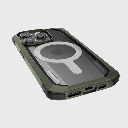 Estuche MagSafe Xdoria Raptic Secure Verde para iPhone 14 Pro - RAPT164