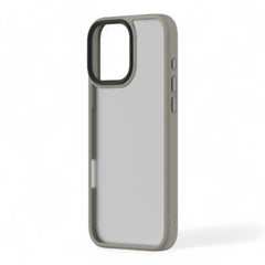 Estuche devia skin iphone 16 pino series shockproof case color gris oscuro - TOP MOVIL