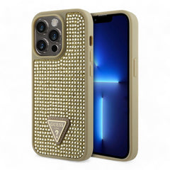 Estuche Guess Hard Case Iphone 15 Pro Pc/Tpu Gold Hard Case Rhinestone Triangle Color Dorado - TOP MOVIL